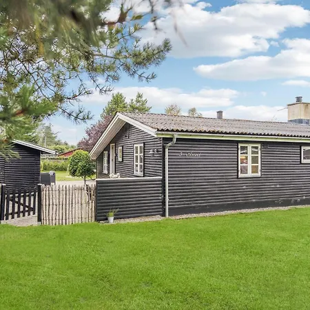 2 Bedroom Stunning In Casa de Férias *