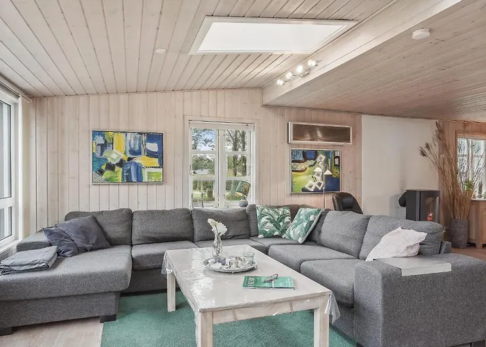 2 Bedroom Stunning In